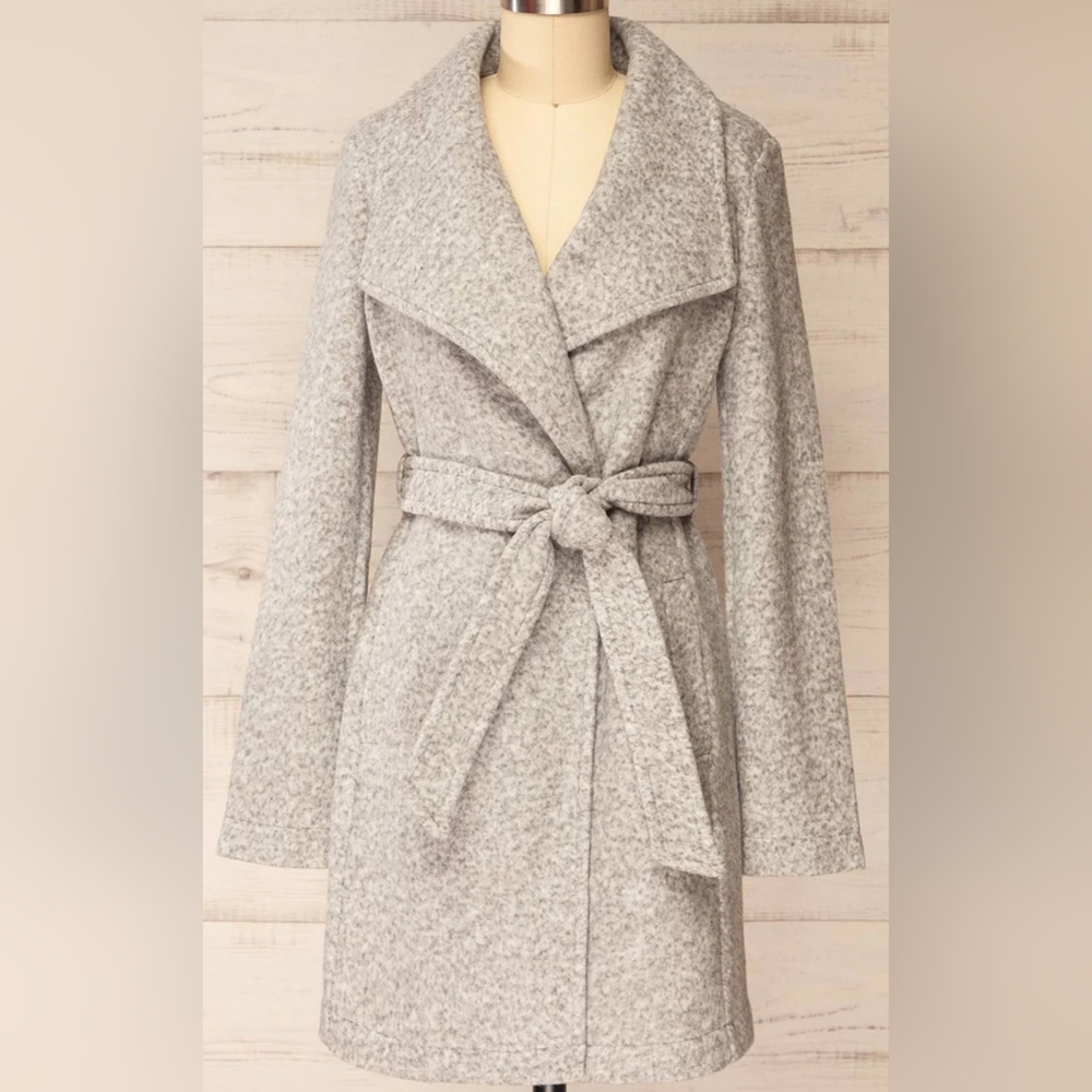 Like New Women's Wool, Fully Lined, Belted Coat. Size L